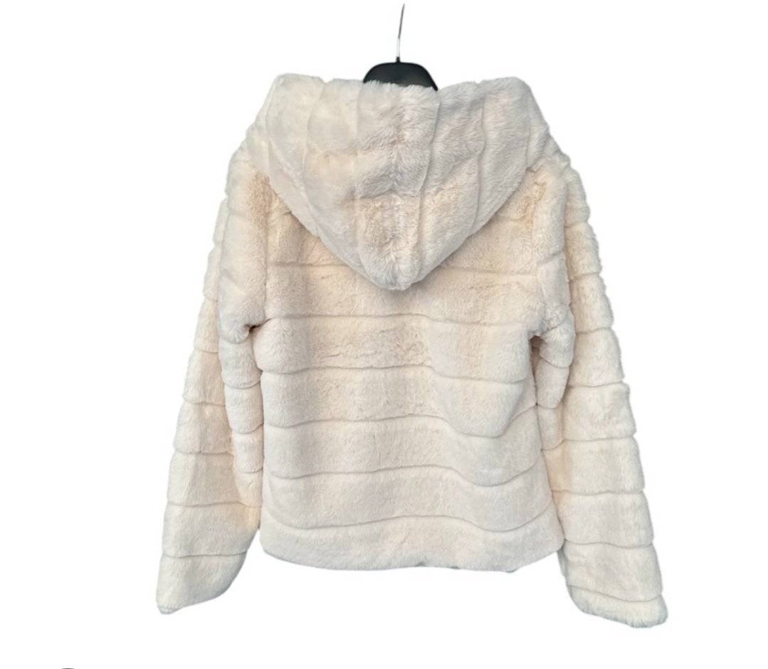Fourrure blanche chez zuiki