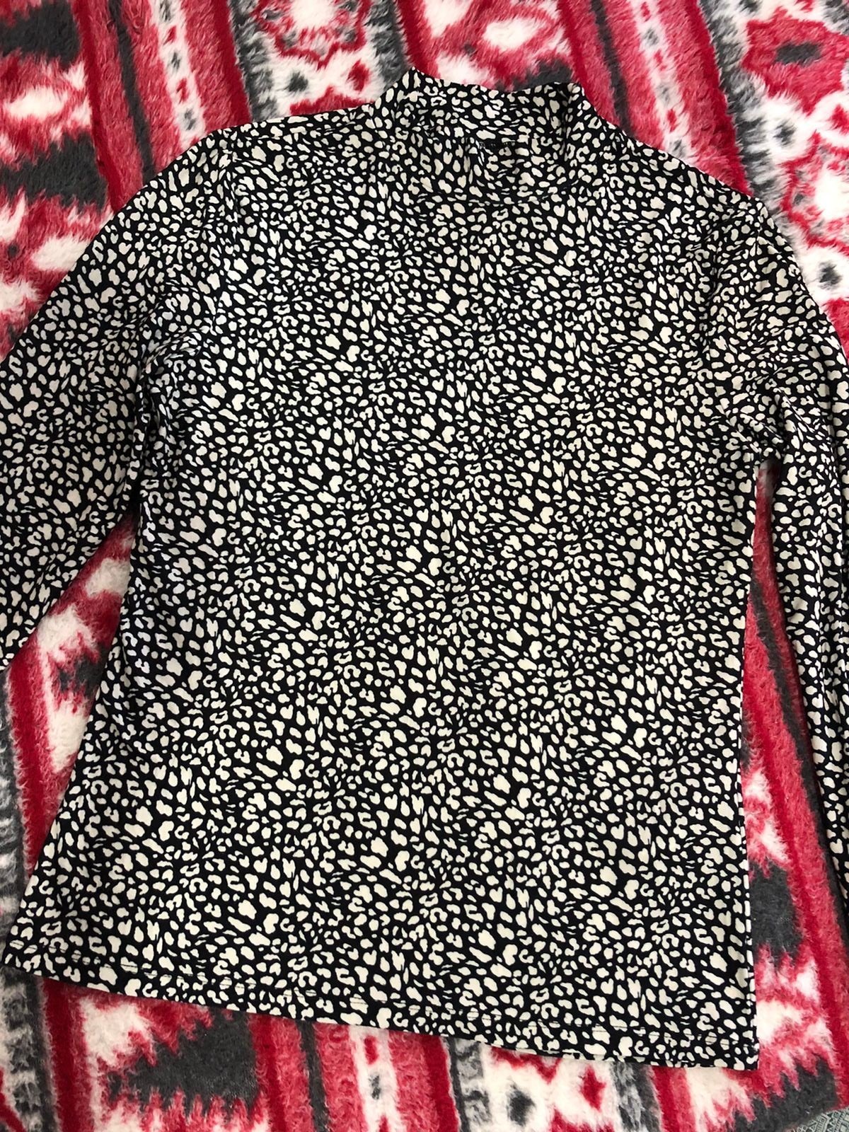 Pull noir et blanc