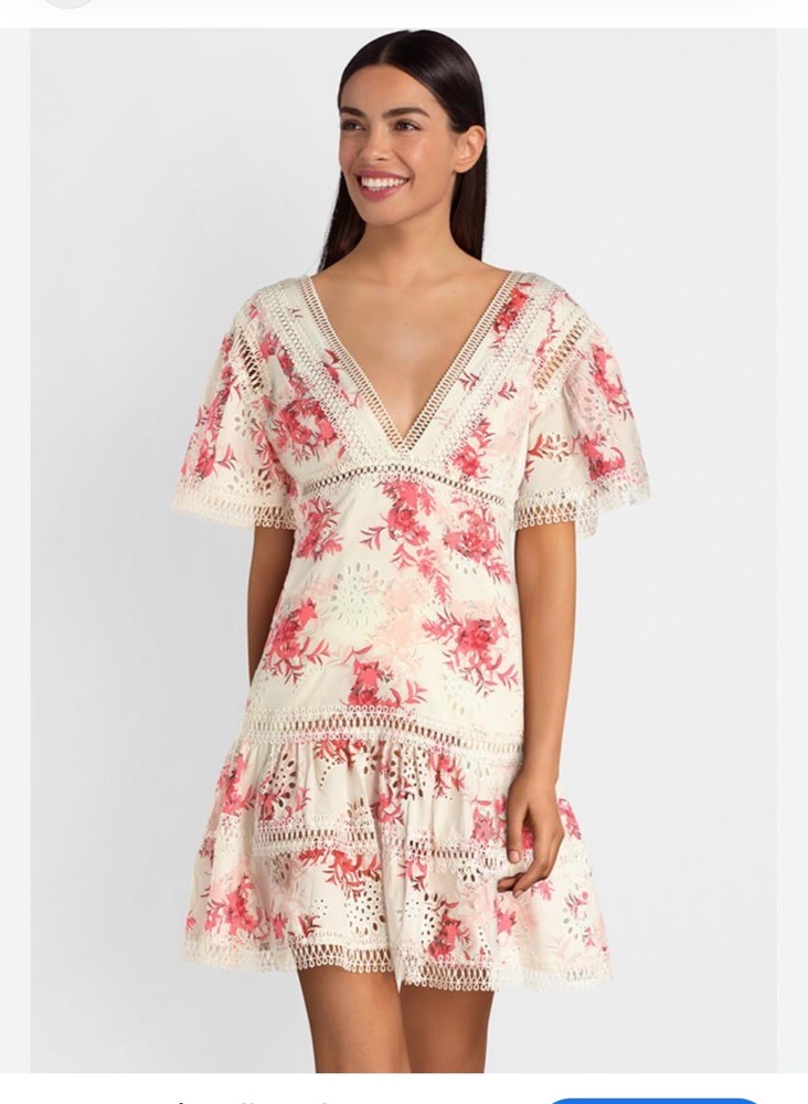 Robe guess jamais portée rose et blanc 
