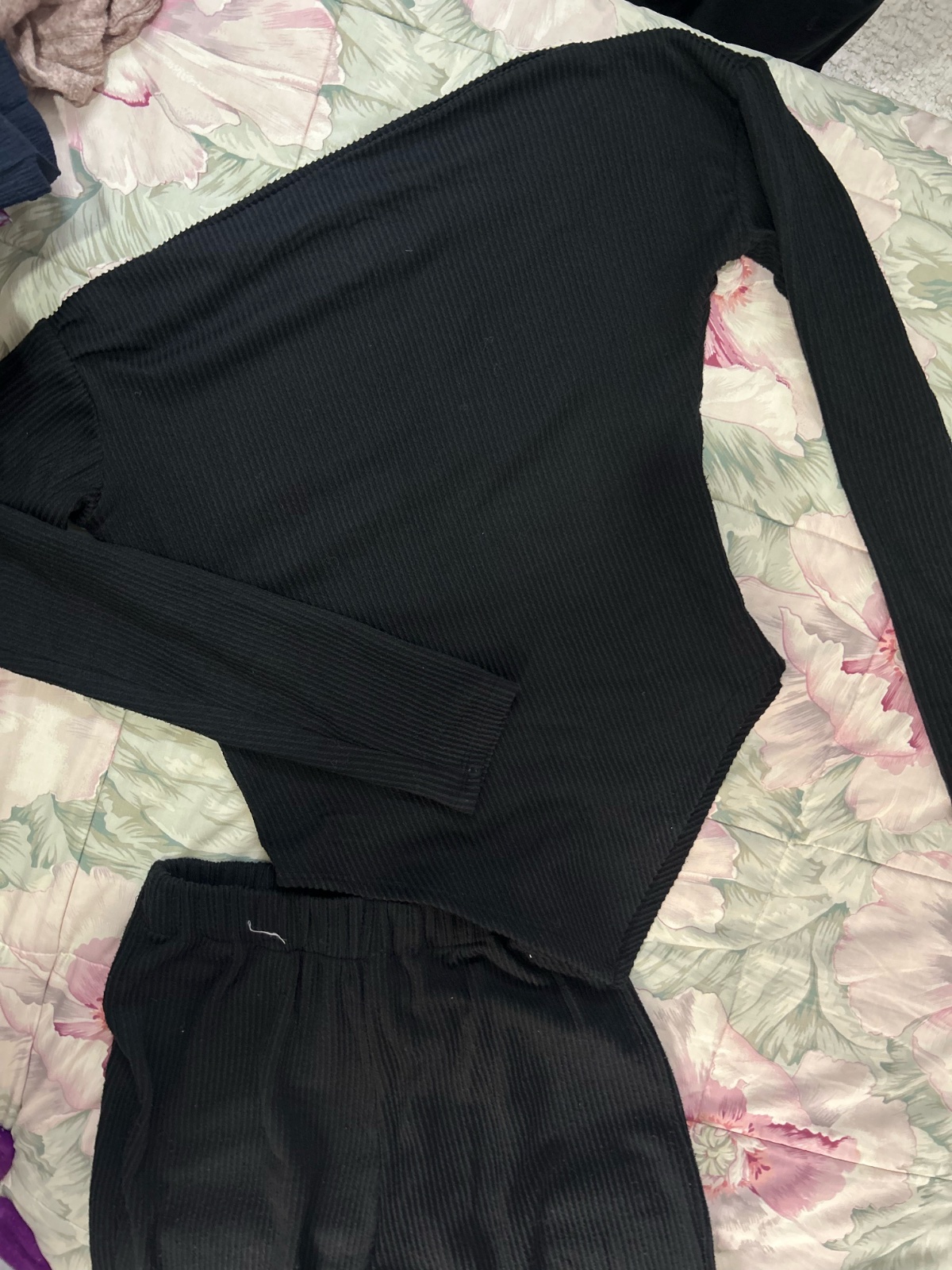 Set noire bon état taille L 