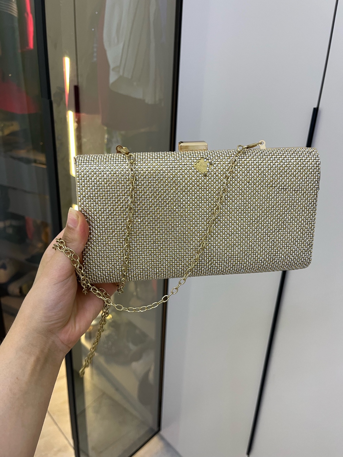 Pochette de soirée dorée