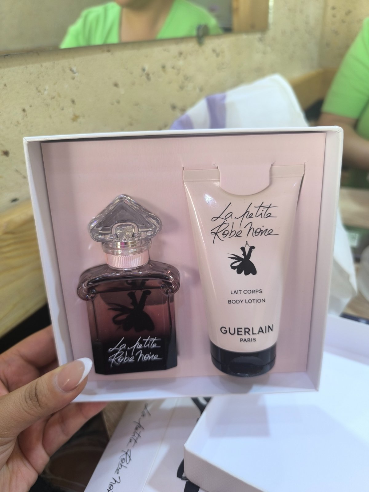 La petite robe noire Guerlain 