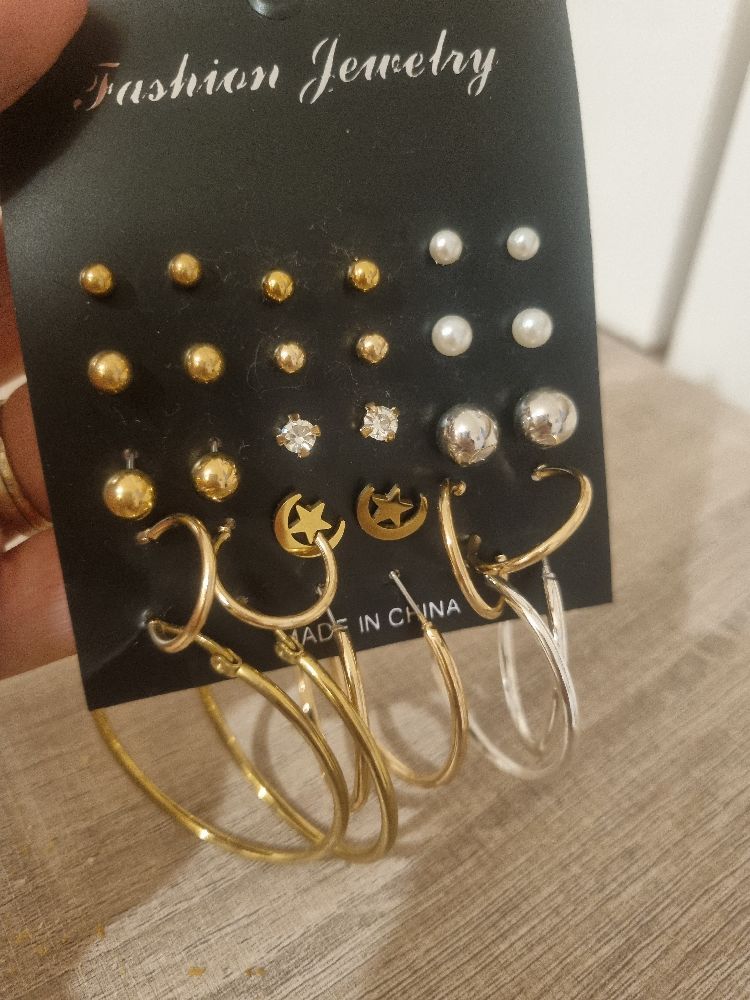 Lot de boucles d'oreilles 