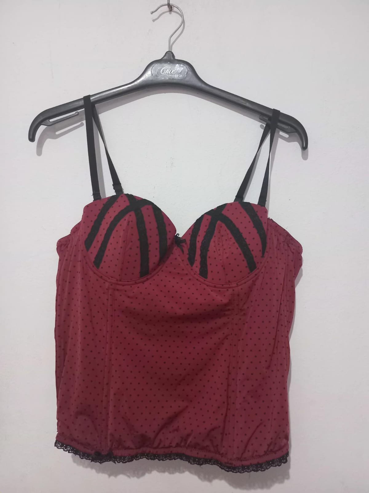 ✨ Corset bordeaux à pois noirs ✨