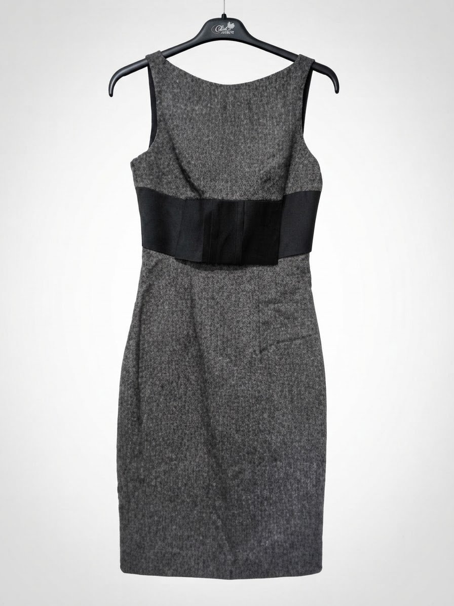 🖤 Robe grise élégante avec ceinture noire