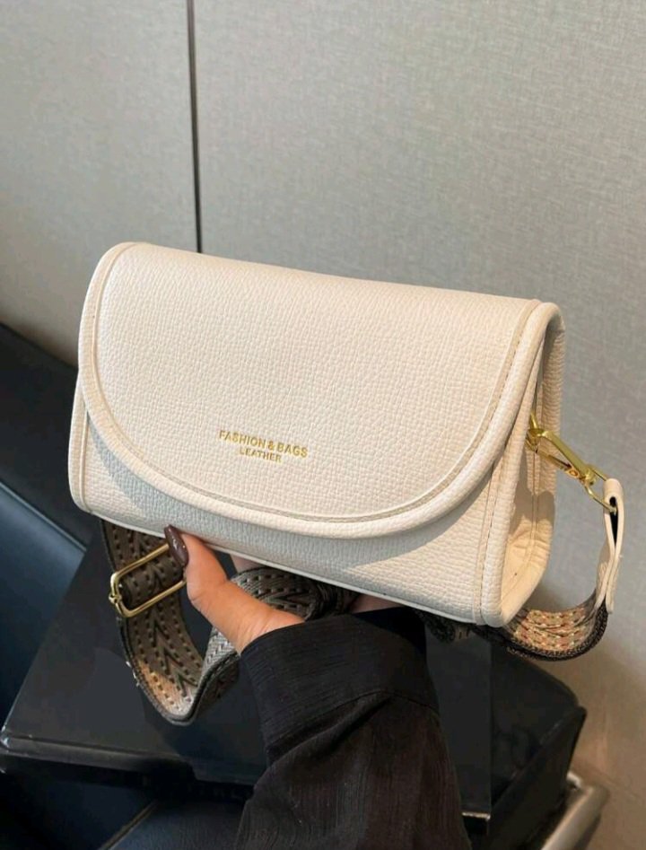 Sac a bandoulière beige 
