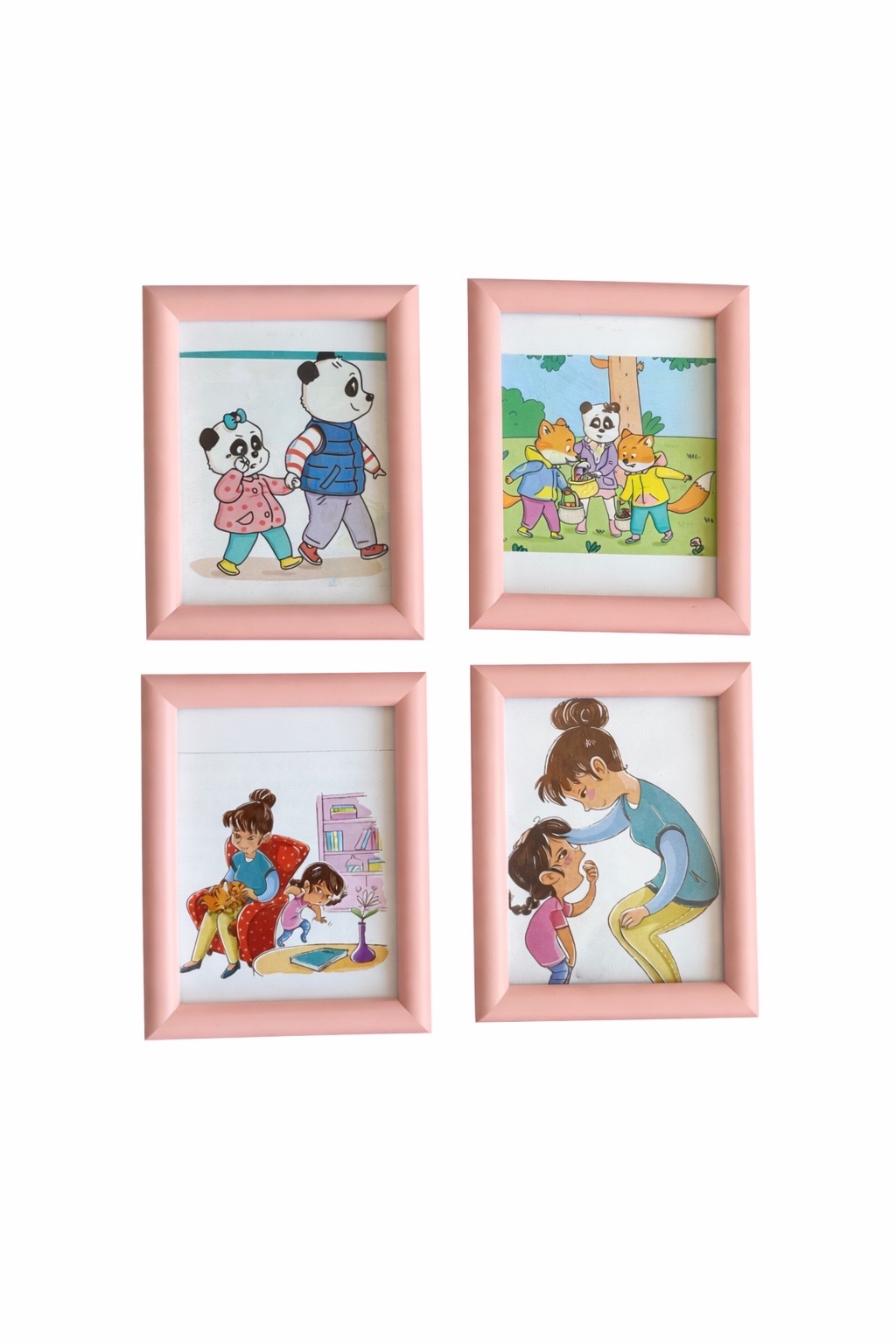Lot de 4 petits cadres en rose 
