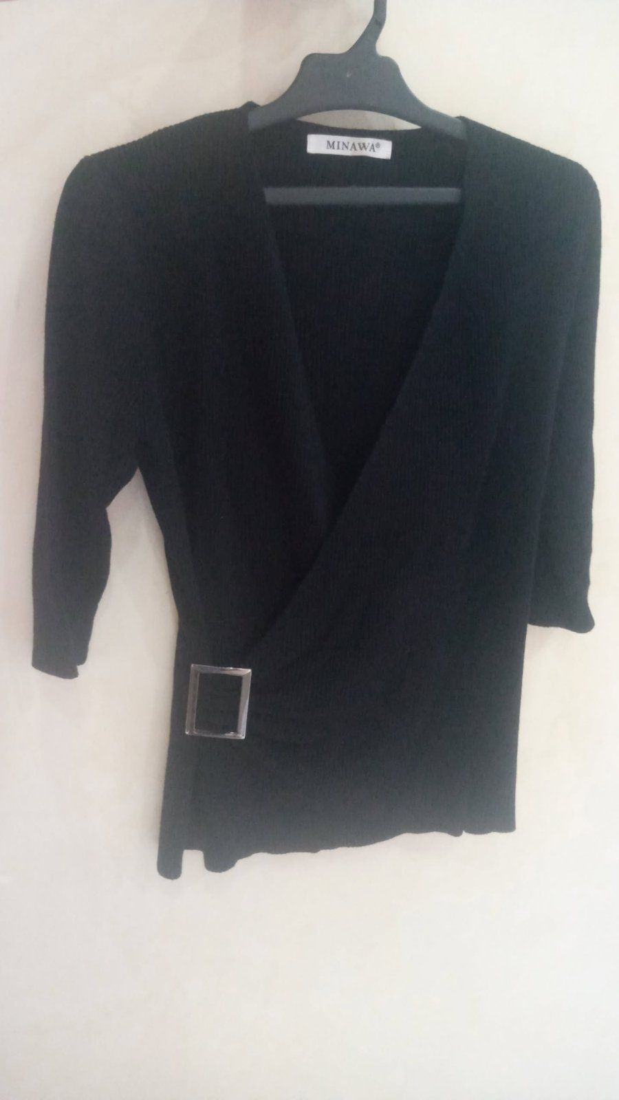 Pull noir taille s croisé 