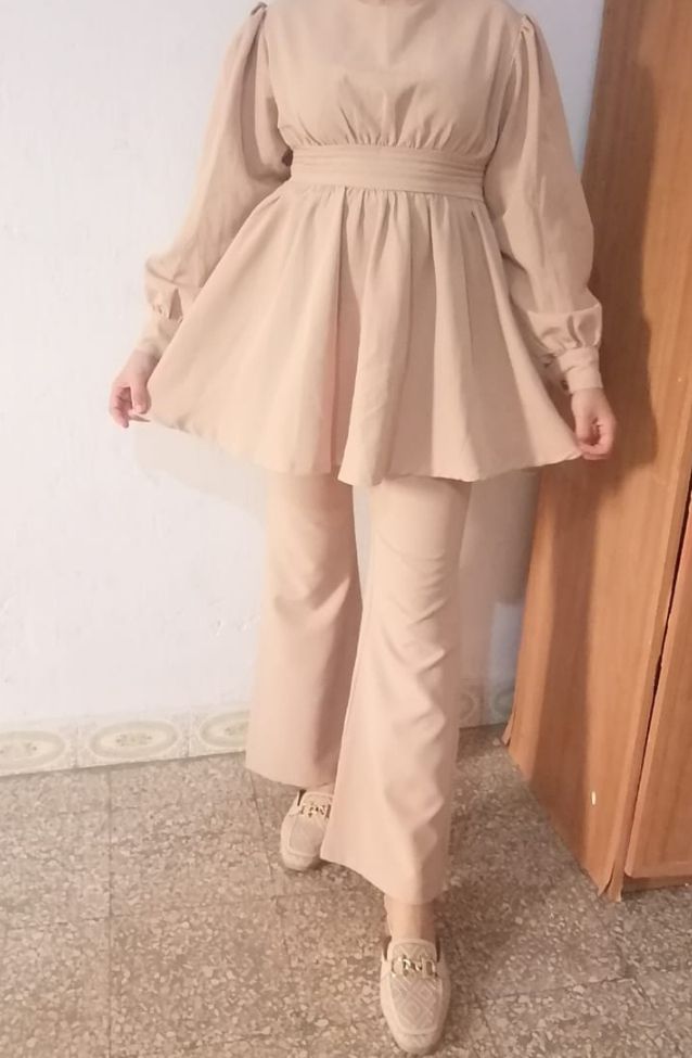 set beige taille S 
