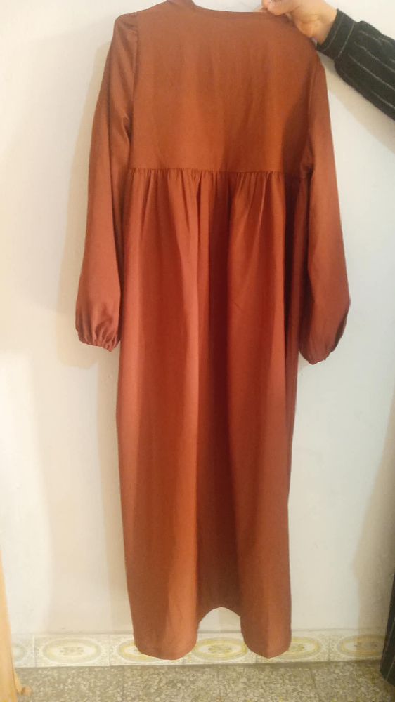 robe taille 44 femme voilée trés neuf 