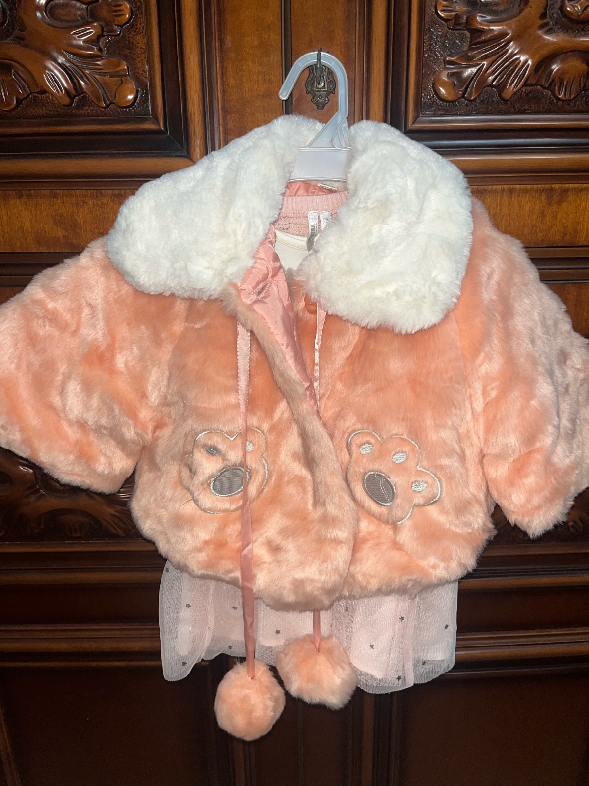 Manteau et robe pour bébé fille 