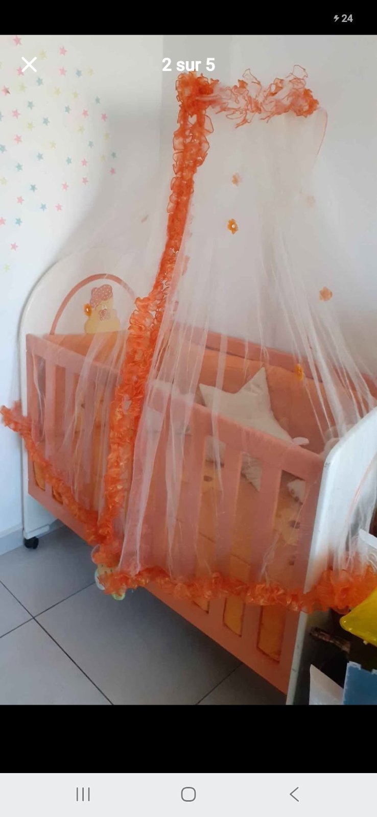Lit bébé  en très bonne état avec matelas cacheté 