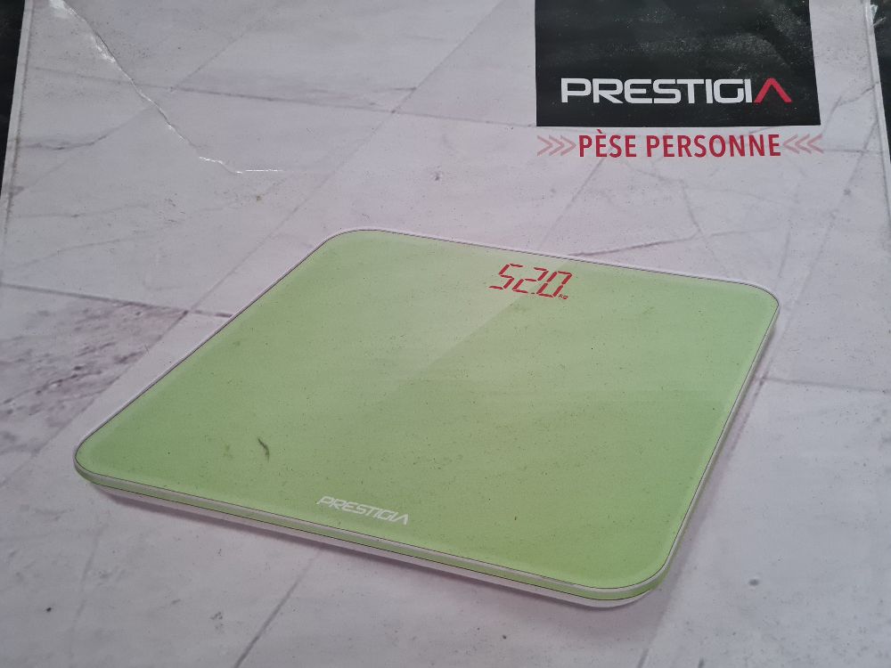 pése personne