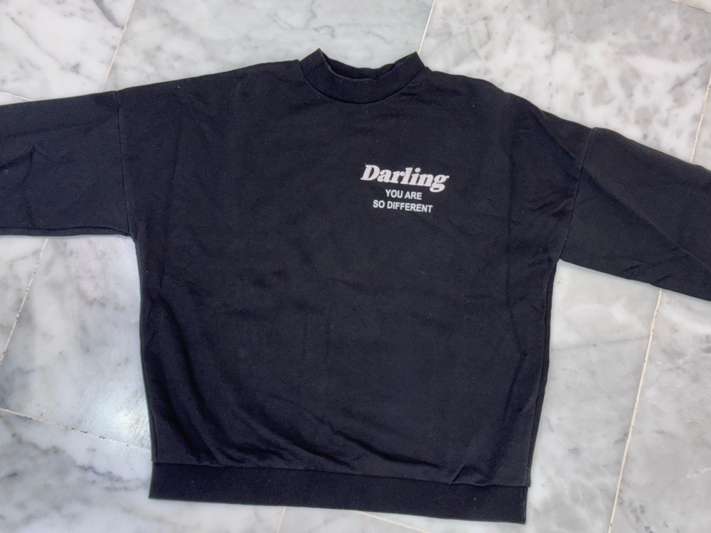 Pull noir