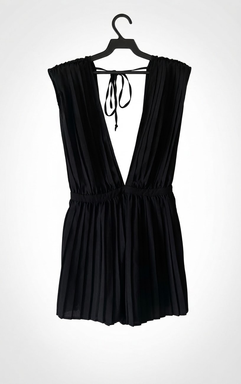 Combishort noir plissée marque Pretty little thing taille L