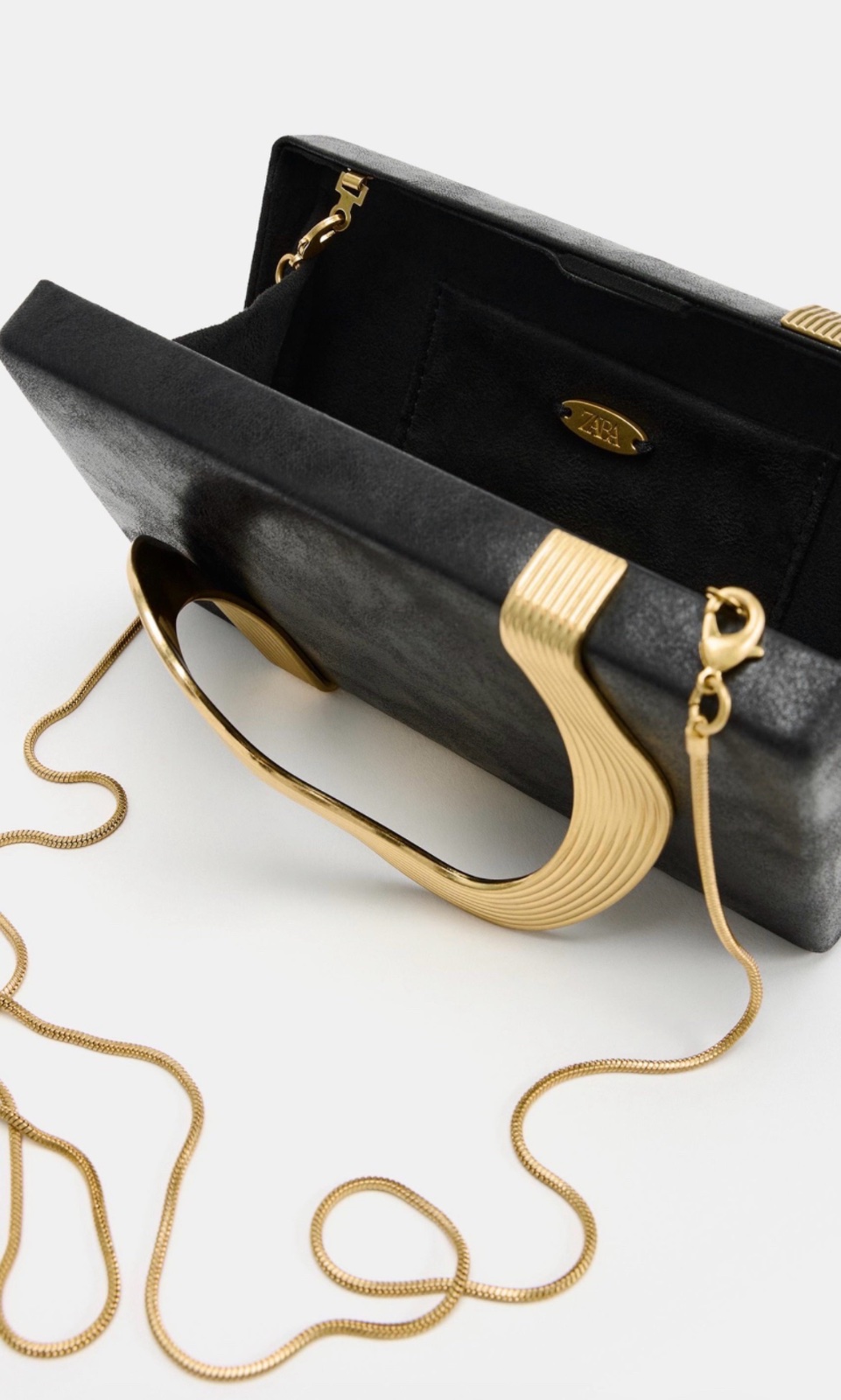 Pochette zara nouvelle co tt neuve 