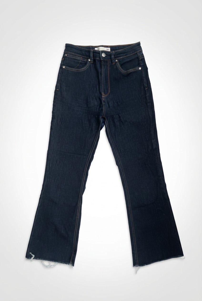 Jean flare Stradivarius D78 denim bleu foncé taille 38 
