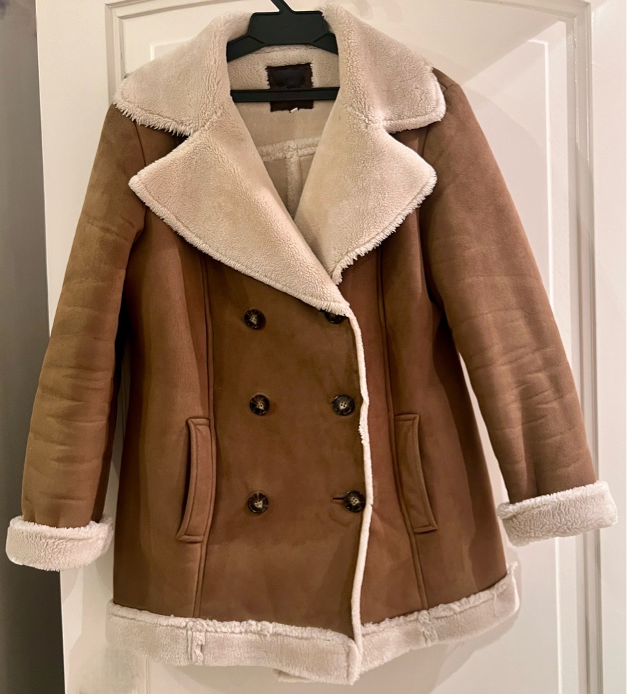 Manteau aviateur doublé mouton de la marque New look