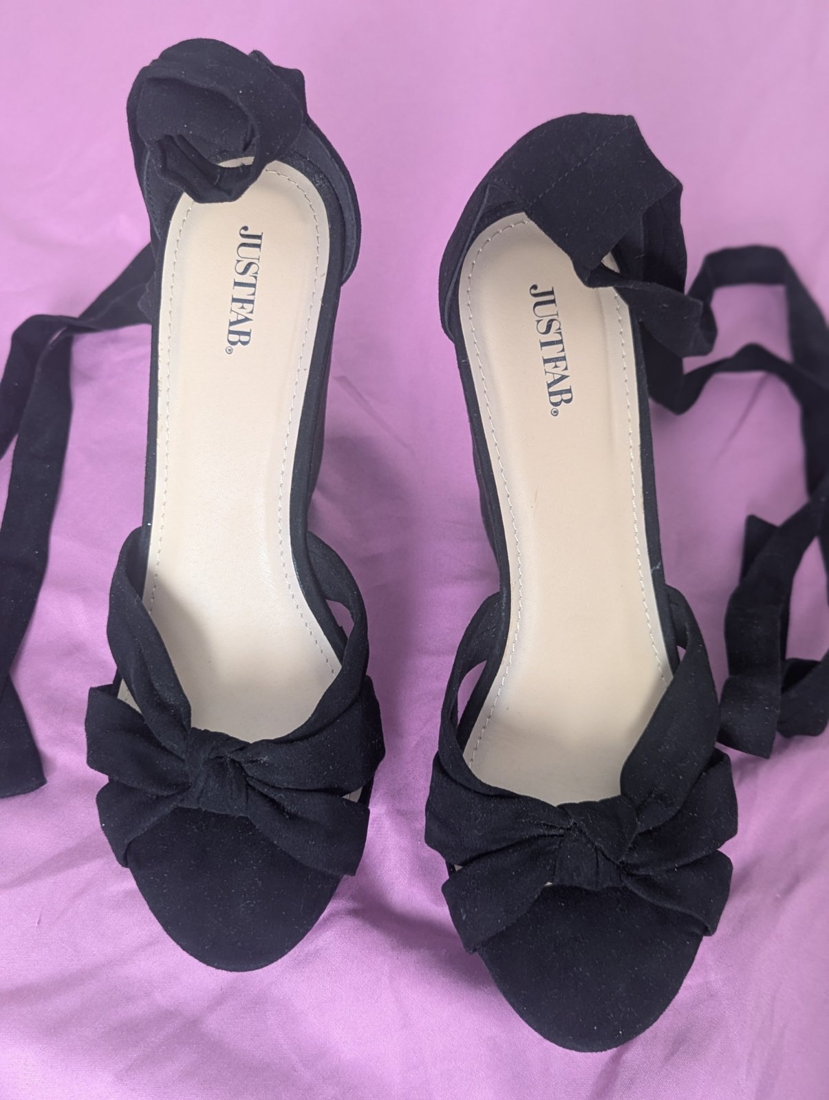 Scarpins daim noir p39