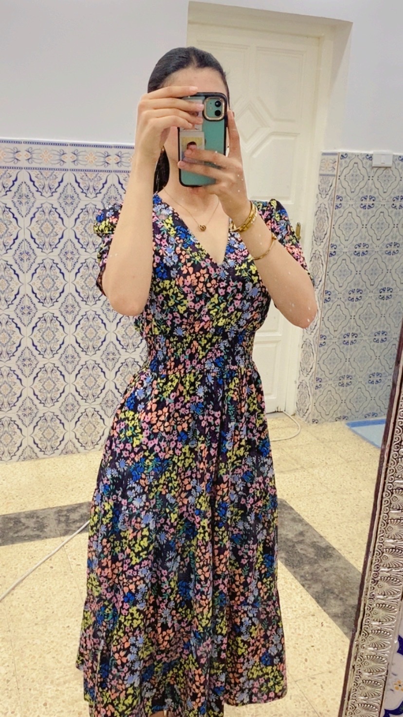 Robe midi fleurie à manches volantées (+ Un Cadeau Offert !)