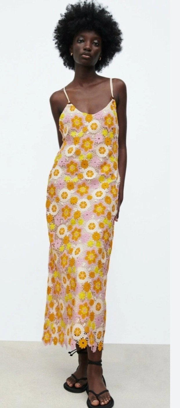  Robe Zara taille L à motif en crochet et guipure florale multicolore