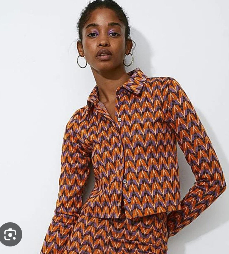 Ensemble coordonné de chemise et pantalon flare  de Stradivarius