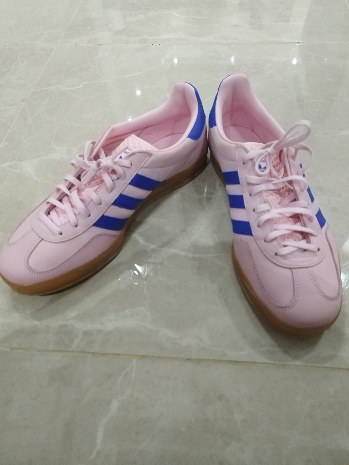 À vendre Baskets Adidas Gazelle Indoor pointure 44 et demi 