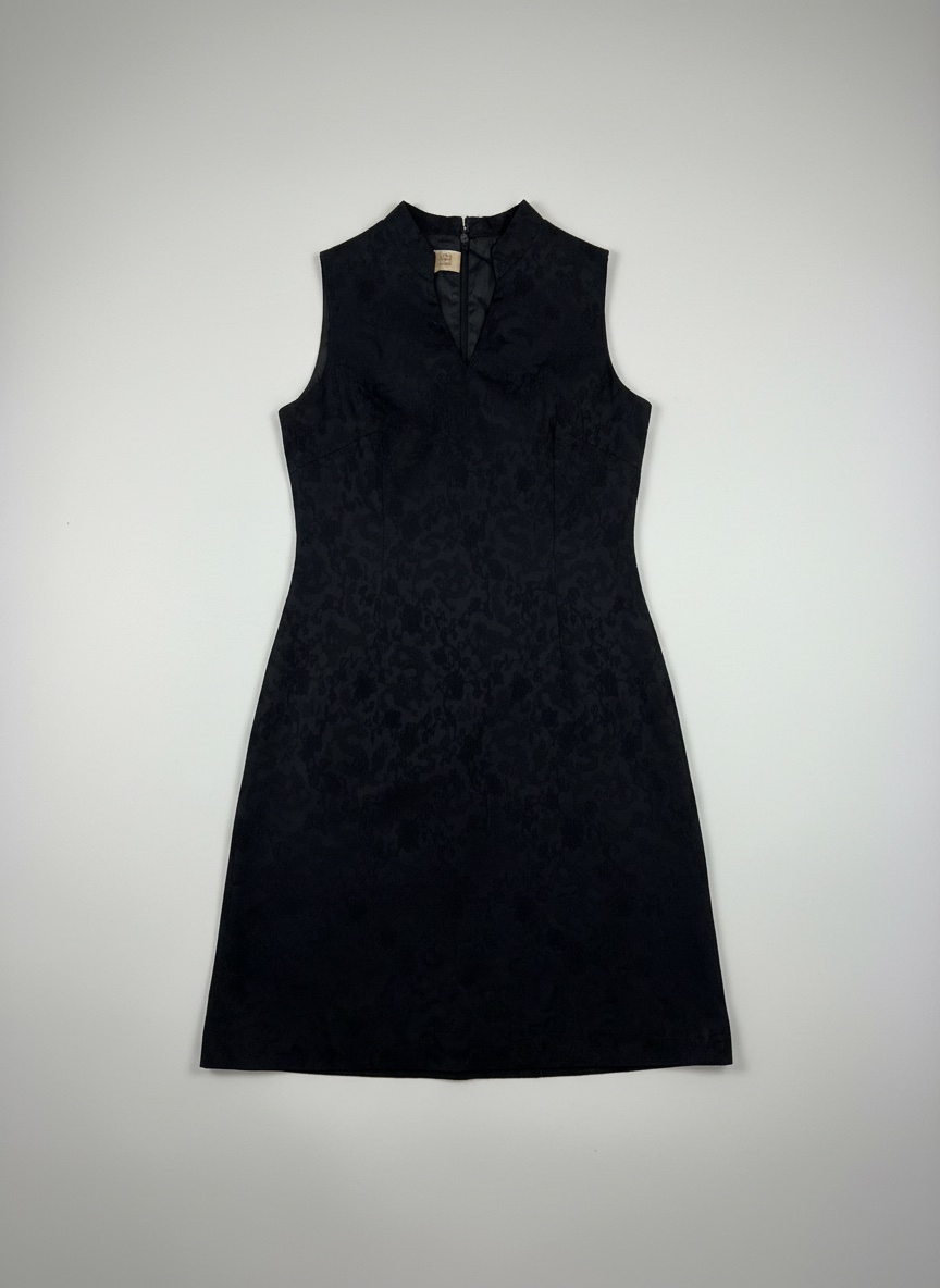 Robe M