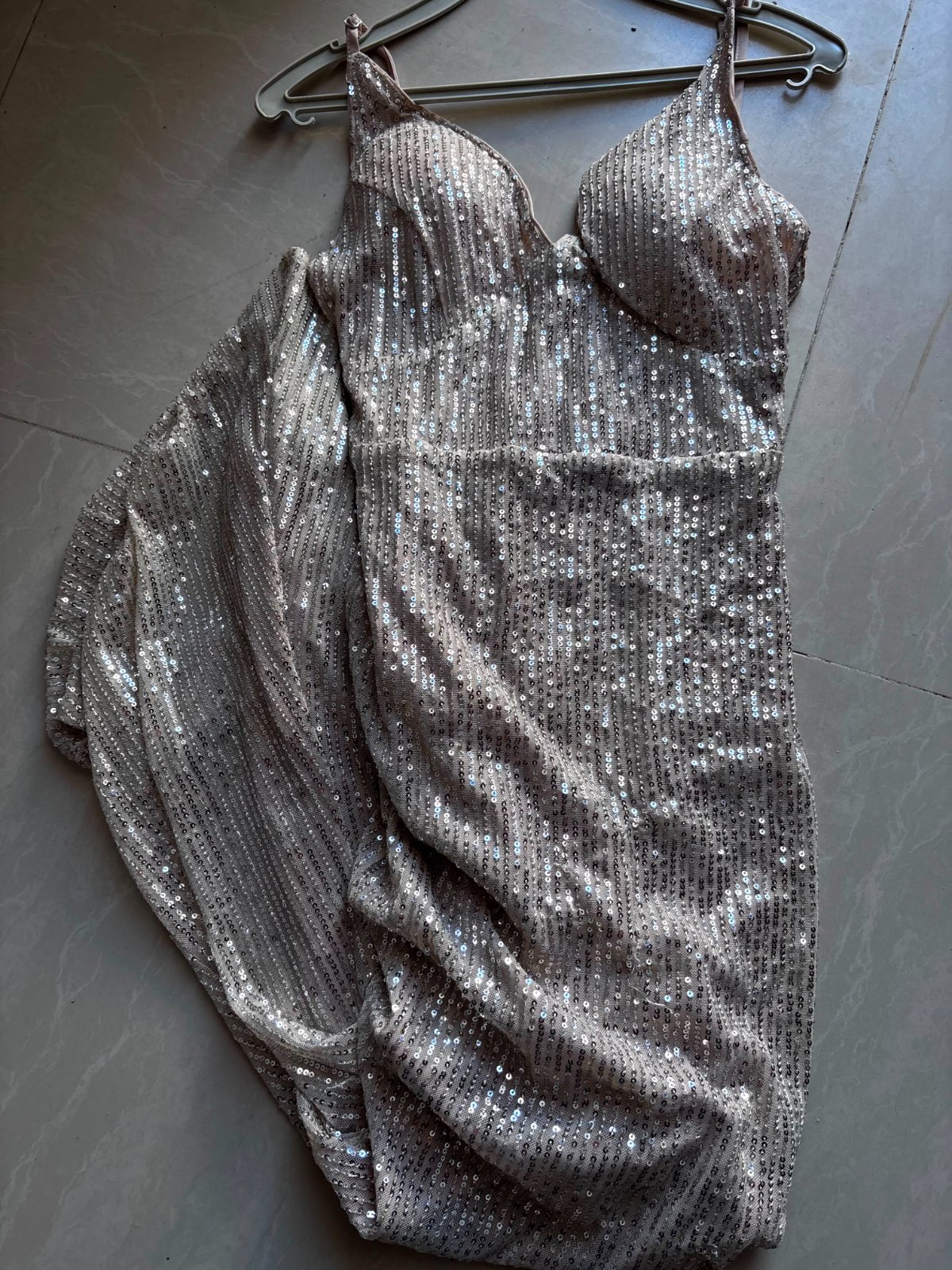 Robe soirée ajuster bling bling 