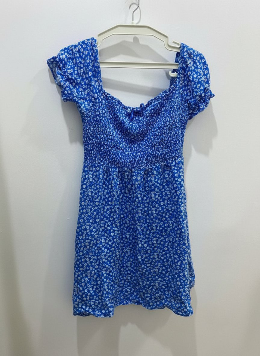 Robe 👗 bleu fleurie 