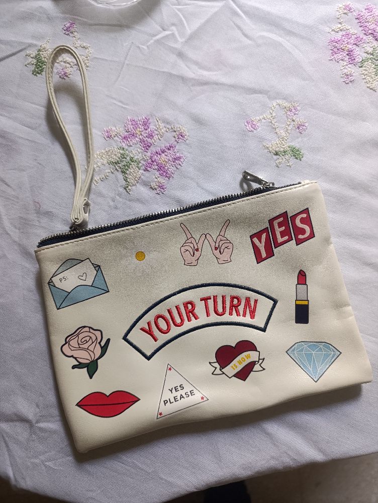 pochette vintage en bon etat 