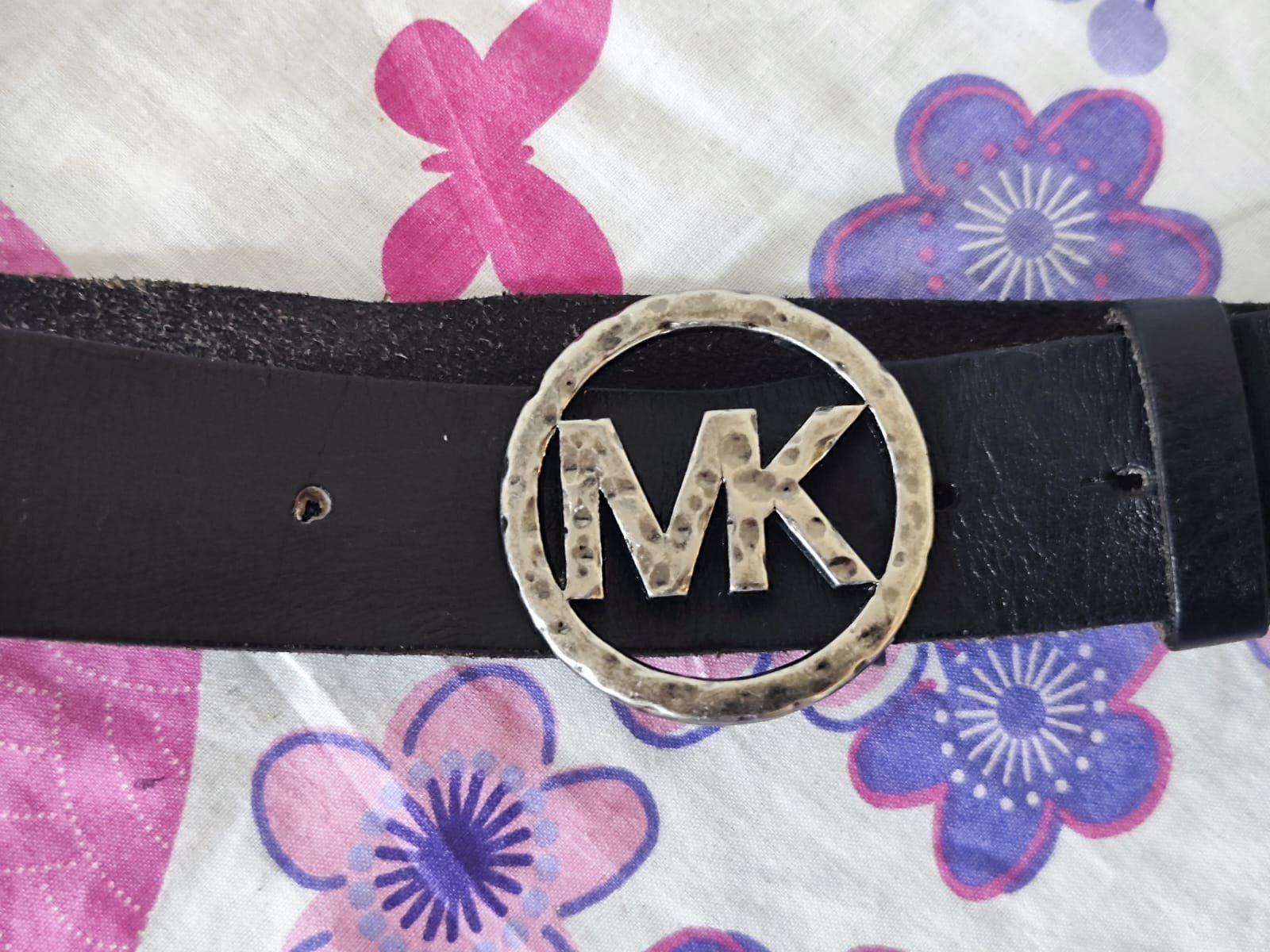 Ceinture de la marque Michel Kors longueur 105 cm