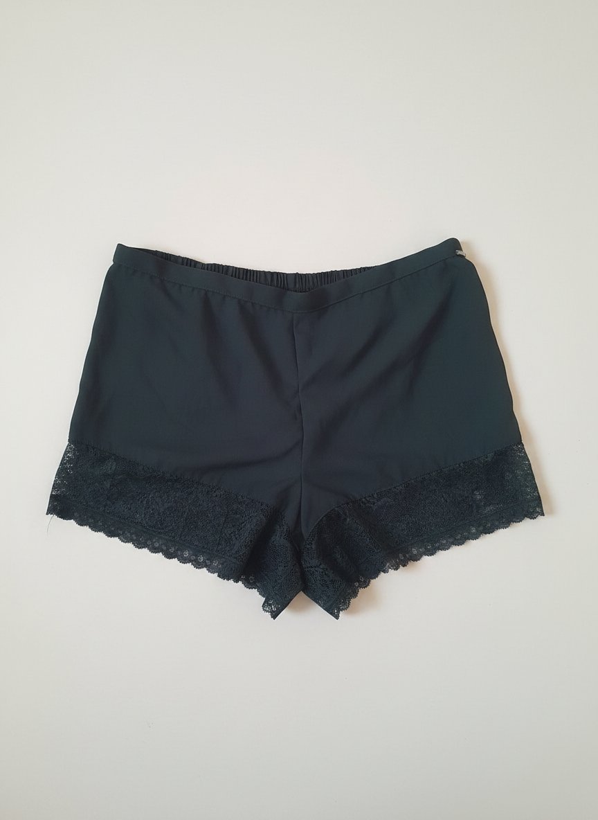 Short hunkemoller