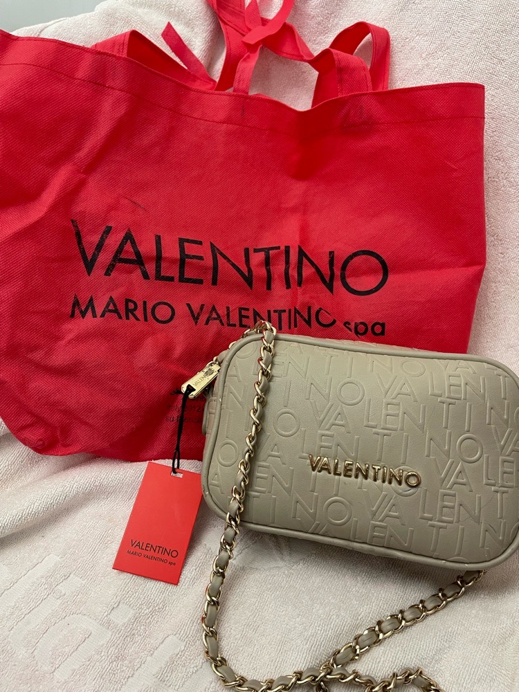sac à bandoulière VALENTINO authentique avec num d serie