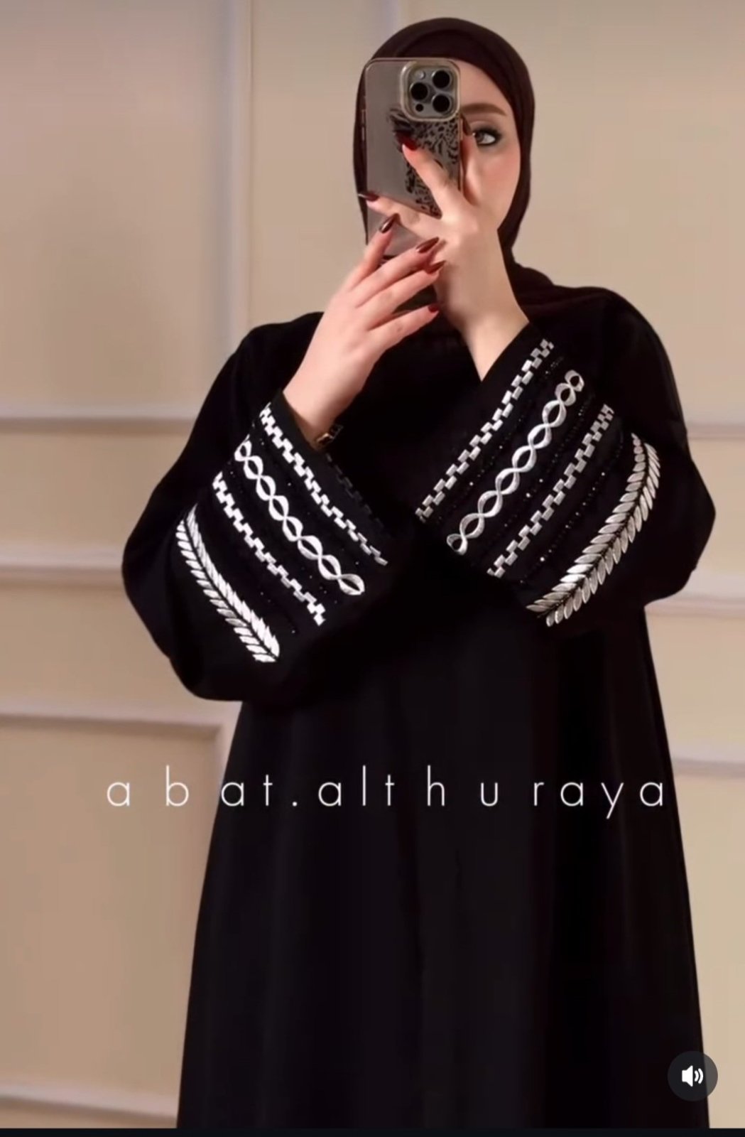 Abaya noire avec foulard