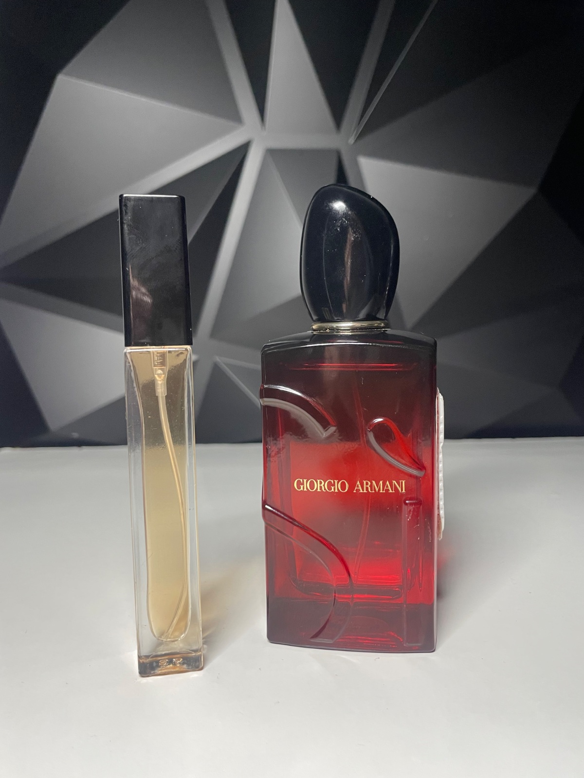Si rouge intense 