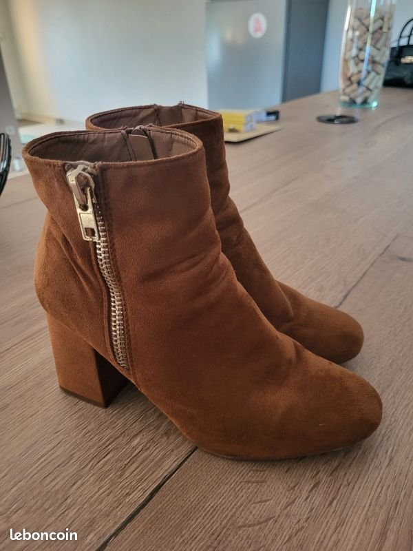 Des bottes marrons 