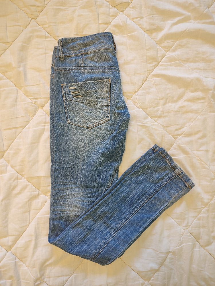 low rise jean
