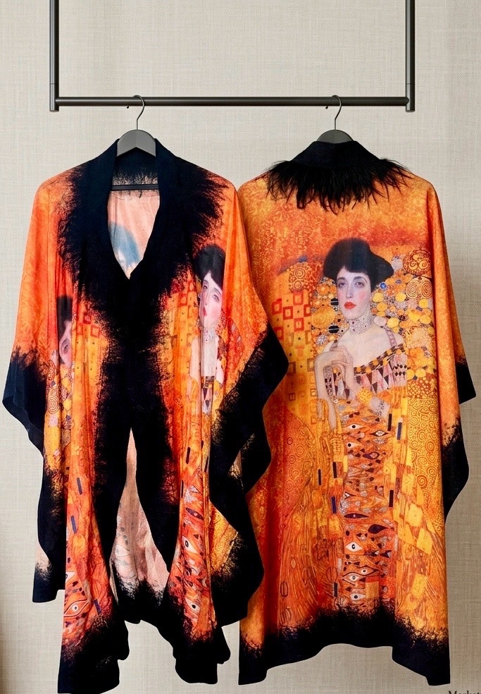Poncho en soie et feutre inspiré de l'œuvre Les Larmes de Freya de Gustav Klimt