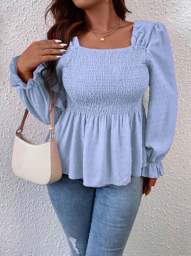 Chemise manches bouffantes avec buste smocké couleur bleu ciel