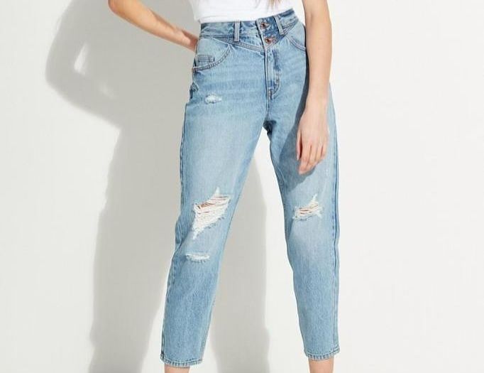 Mom fit jeans