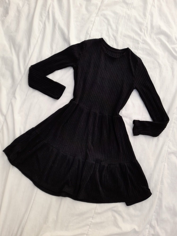 Robe noire d'hiver