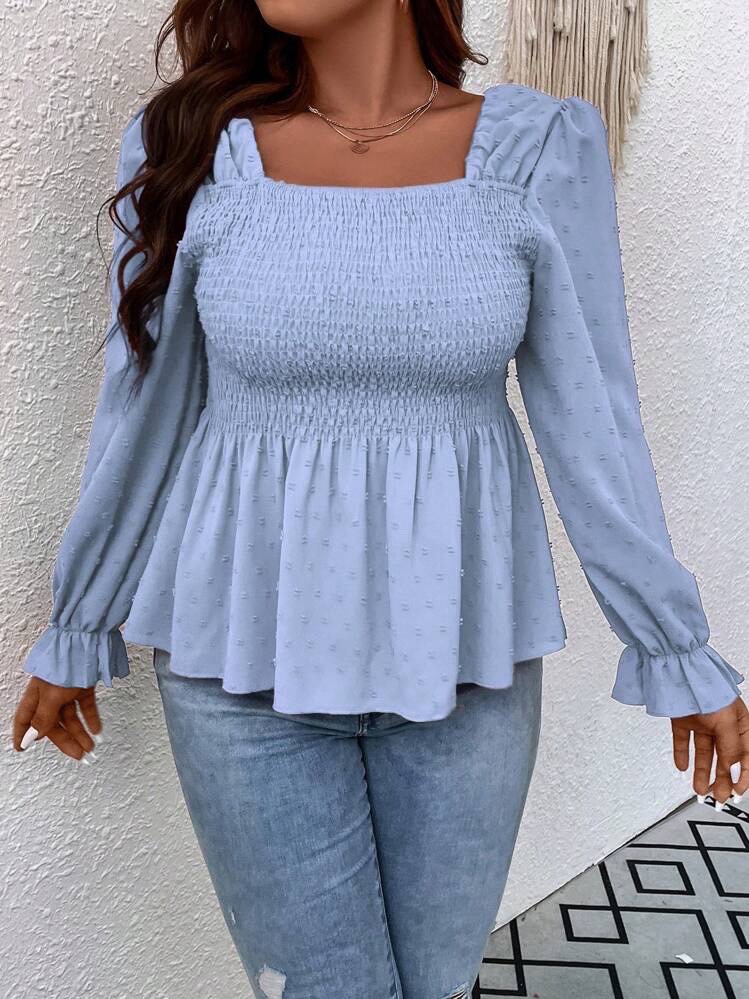 Chemise manches bouffantes avec buste smocké couleur bleu ciel