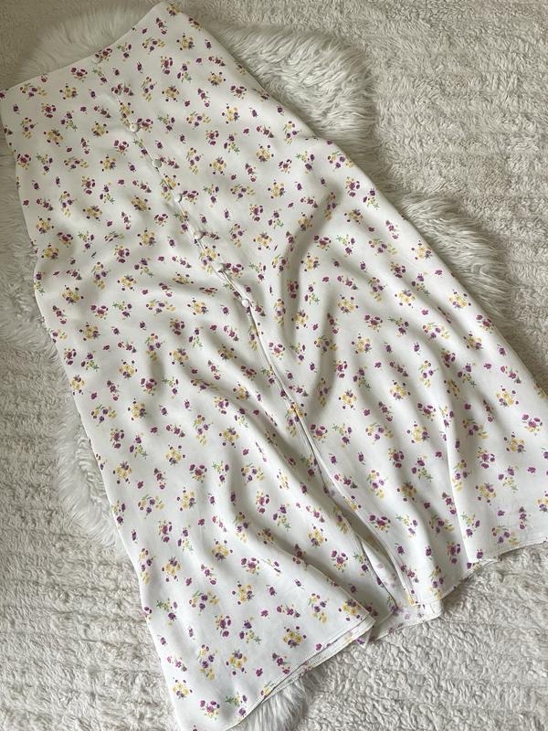 Jupe longue fluide à motif floral 