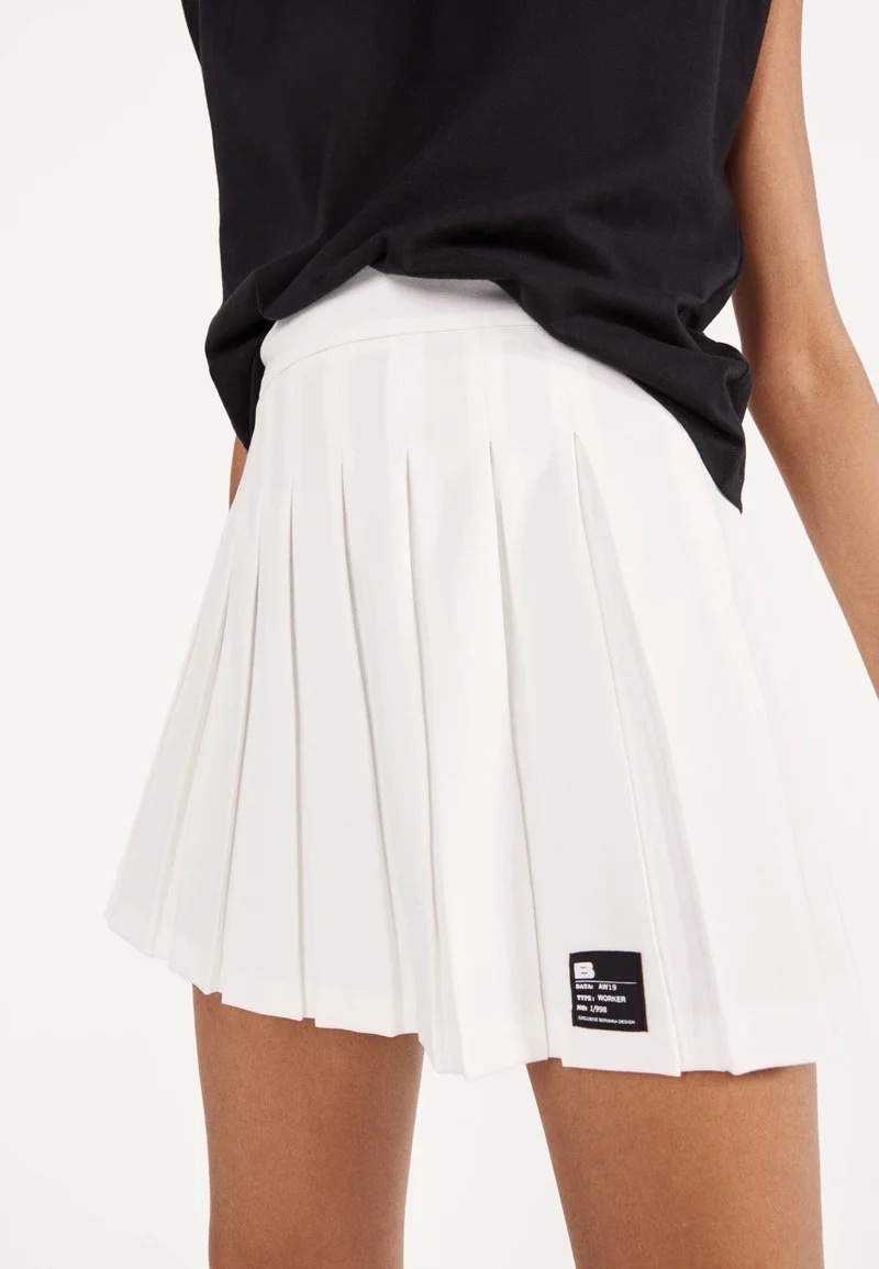 Jupe courte plisée Bershka 