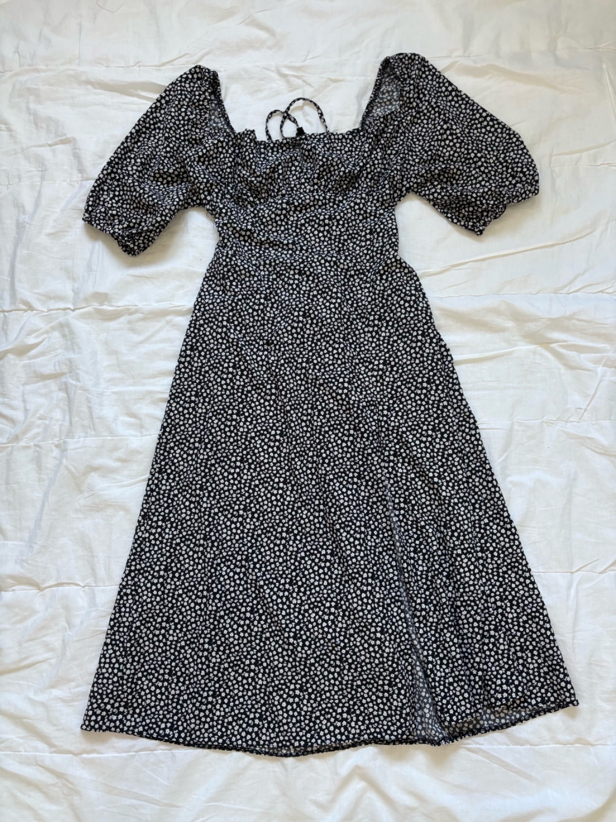 Robe florale demi manches avec fente 