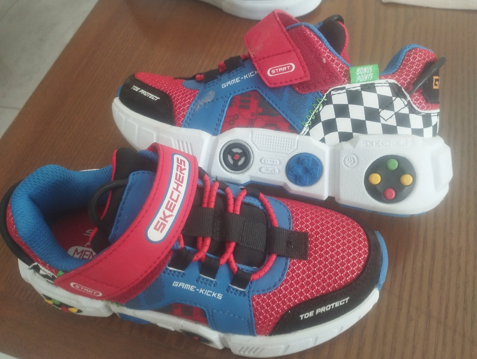Baskets SKETCHERS pointure 29