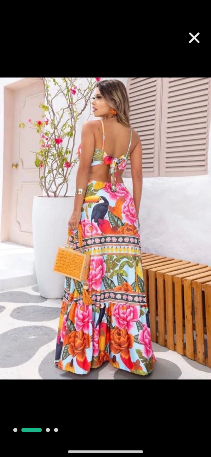 Robe tropical trés tendance jamais porté