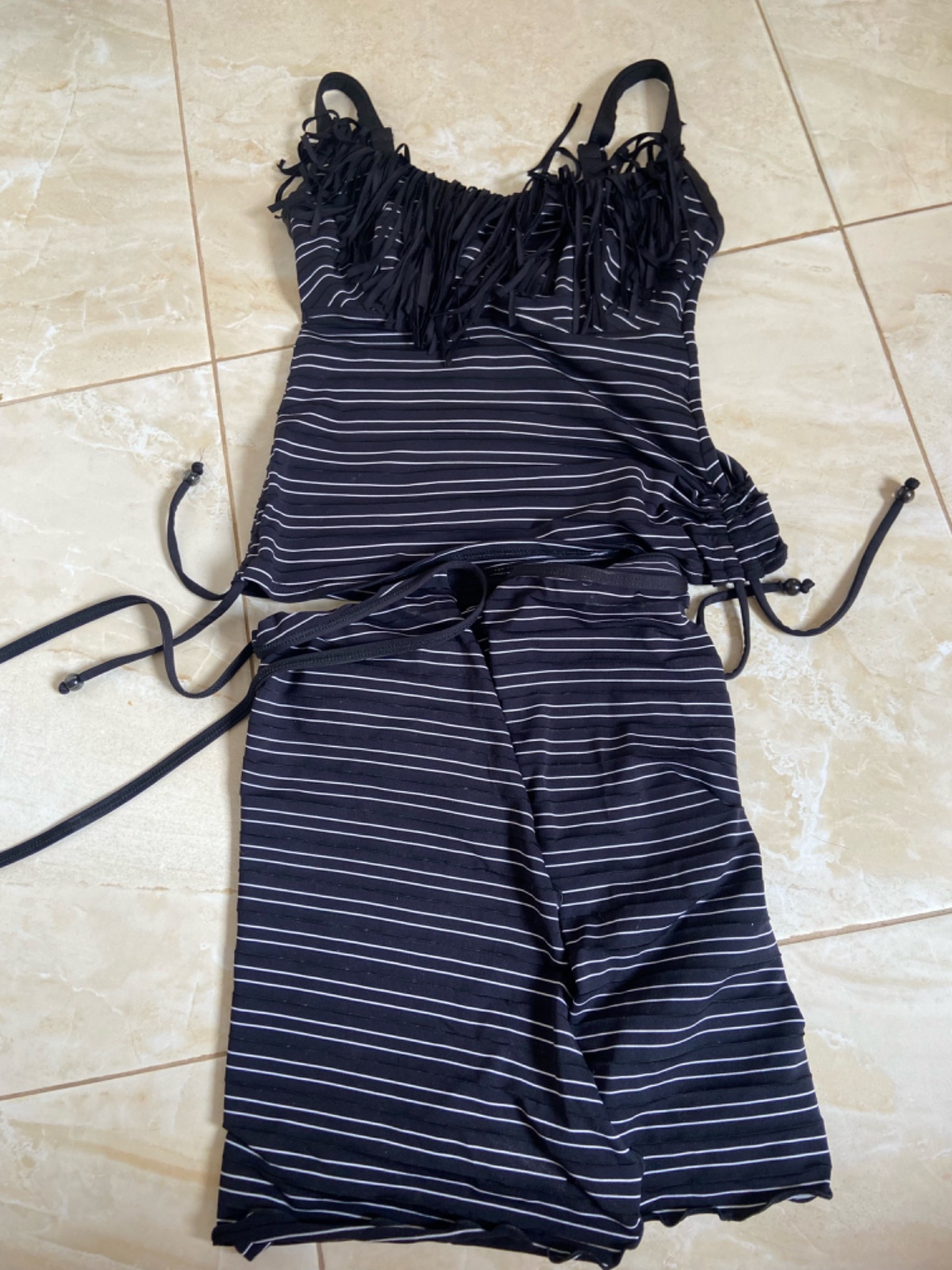 Maillot de bain 3 piéces