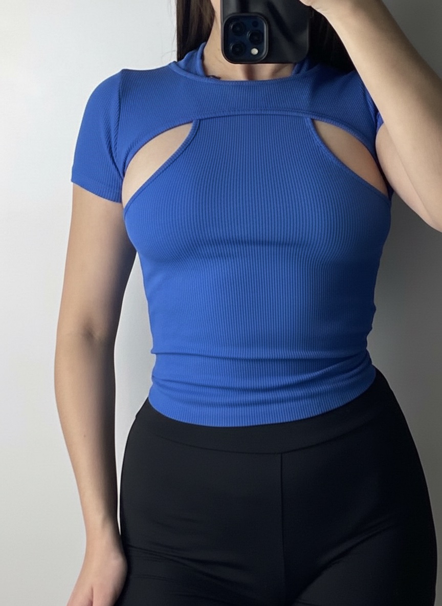 Pull bleu neuf
